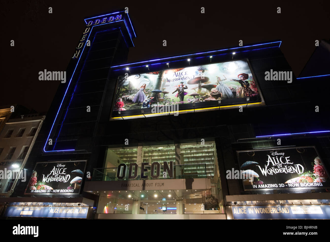 Odeon Leicester Square montrant Alice au Pays des Merveilles, Londres Banque D'Images