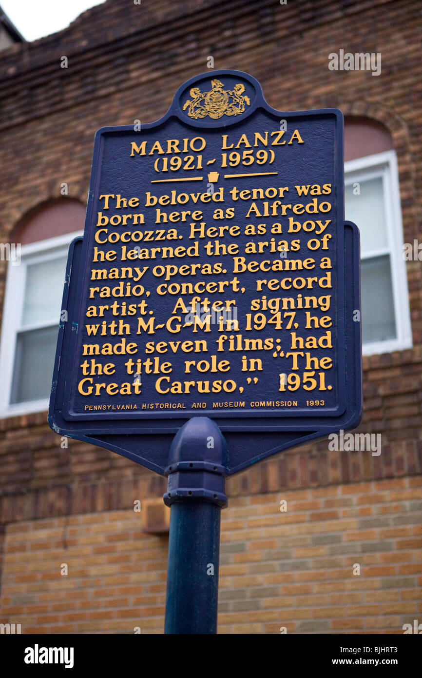 Mario Lanza (1921-1959) Le ténor bien-aimé est né ici comme Alfredo Cocozza. Ici comme un garçon qu'il a appris les arias de nombreux opéras Banque D'Images
