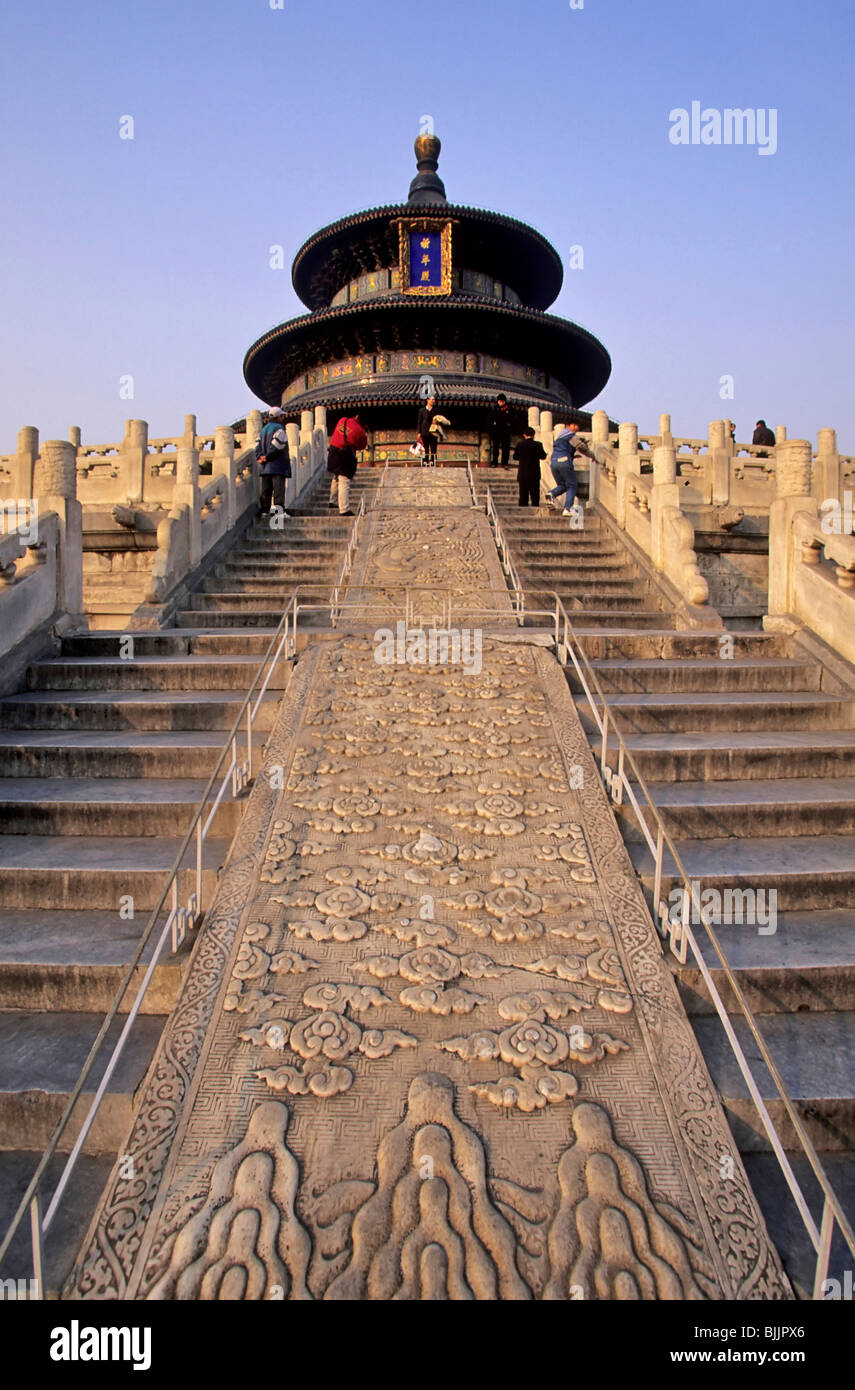 Temple du Ciel, hall de prières de récolte, Imperial Road, Beijing, China, Asia Banque D'Images