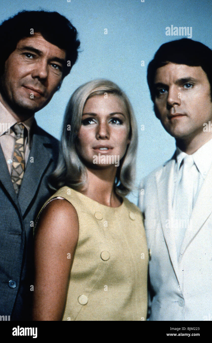 RANDALL ET HOPKIRK (décédé) (TV) (1969) MIKE PRATT, KENNETH COPE, ANNETTE ANDRE 010 Banque D'Images