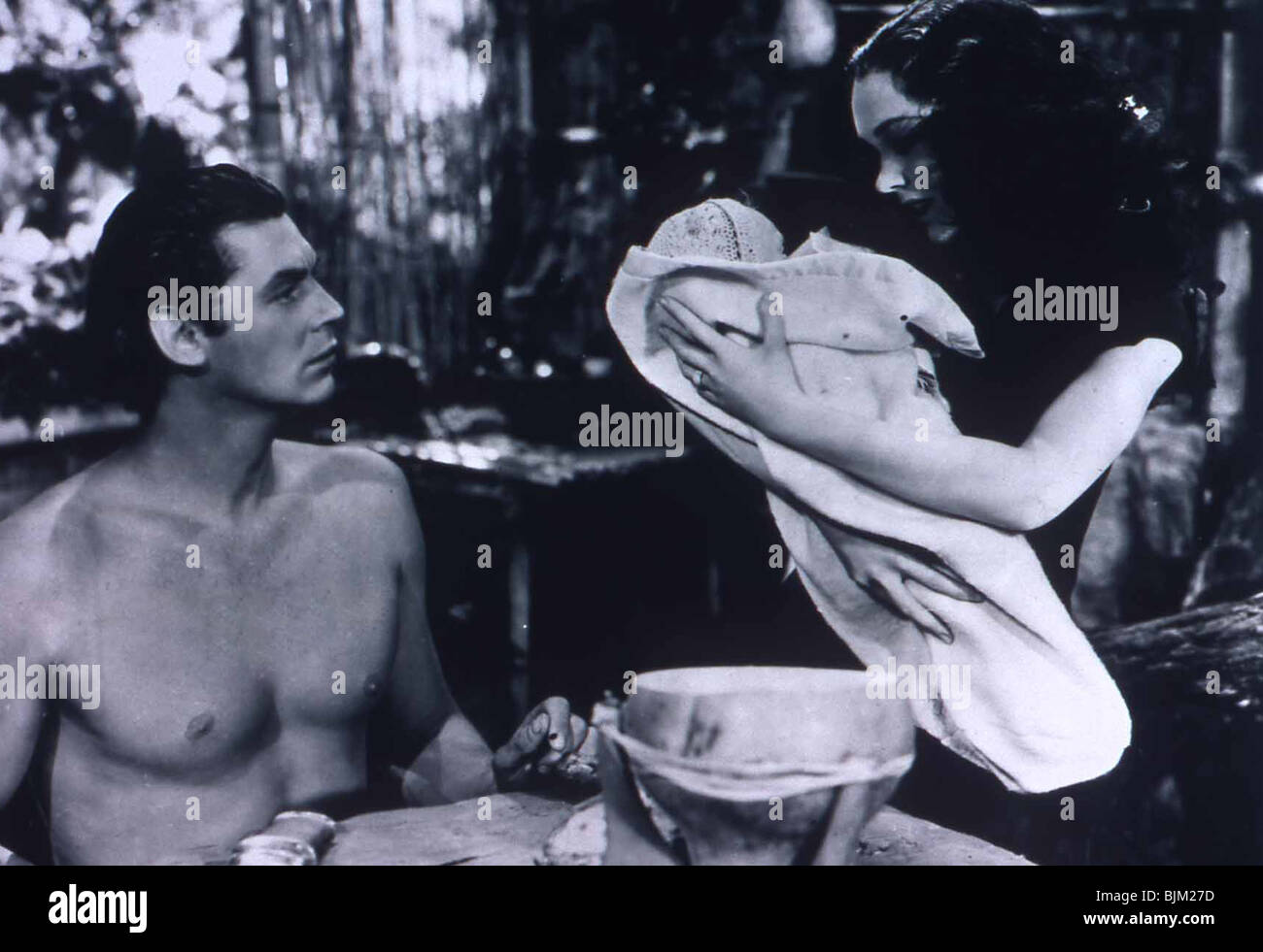 TARZAN TROUVE UN FILS ! (1939), Johnny Weissmuller MAUREEN O'SULLIVAN RICHARD THORPE (DIR) 003 Banque D'Images