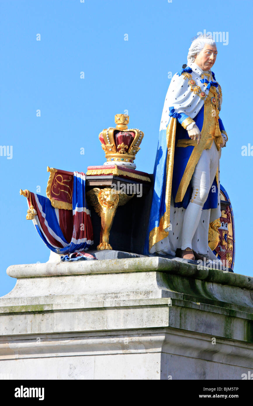 Le monument George III statue sur l'Esplanade Weymouth dorset england uk go rénovation Banque D'Images