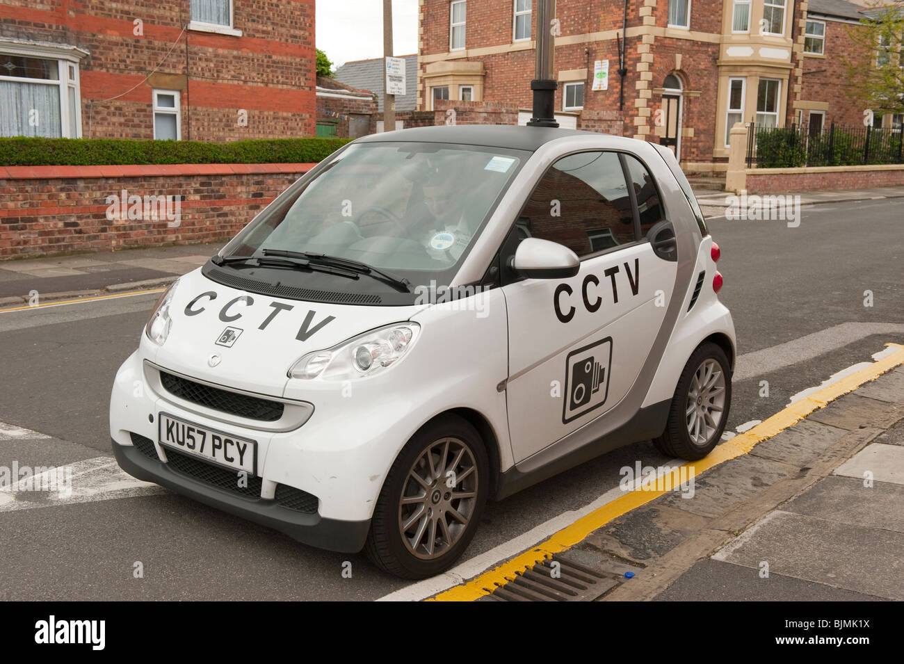 Voiture CCTV mobile pour l'émission des billets de stationnement circulation UK Banque D'Images