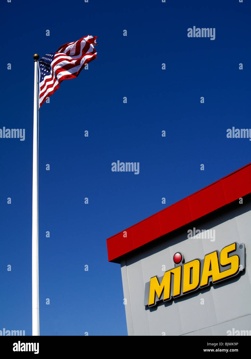 Midas signe et United States flag à San Jose en Californie Photo Stock -  Alamy