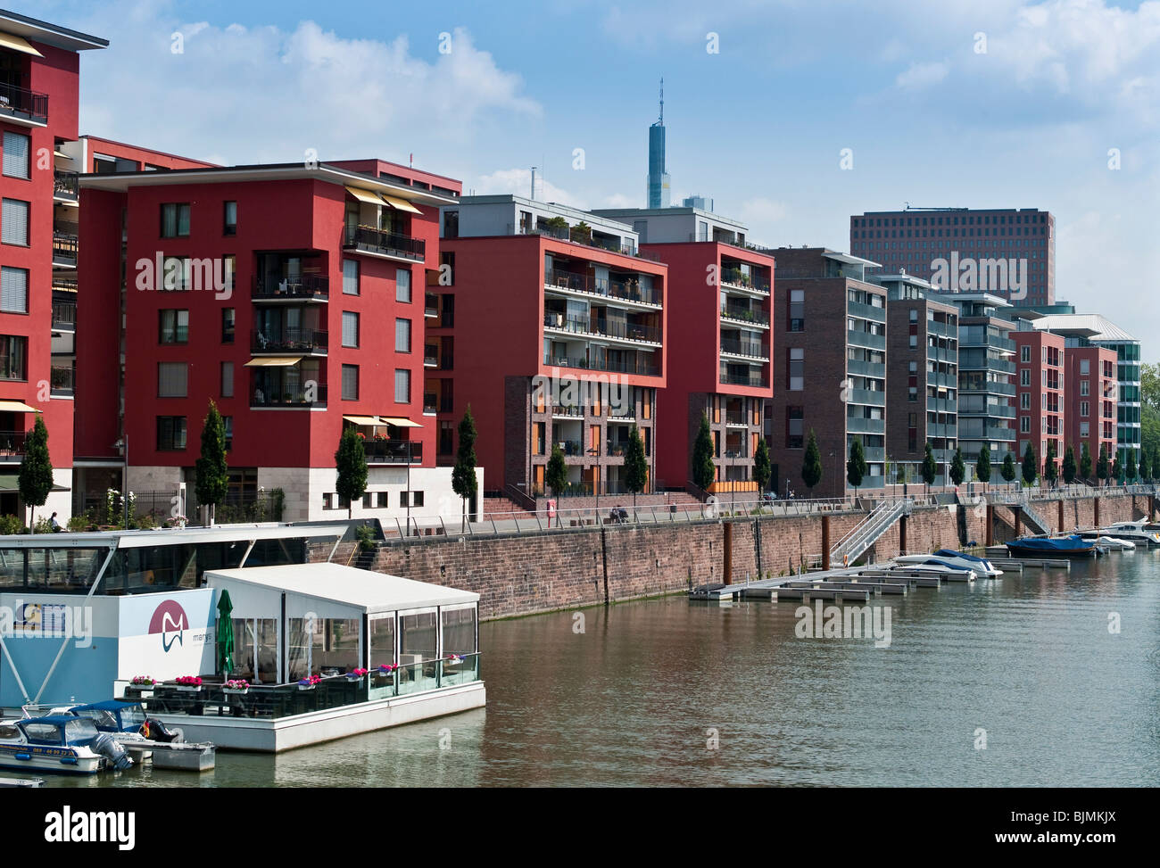 Les bâtiments résidentiels, Westhafen, Francfort, Hesse, Germany, Europe Banque D'Images