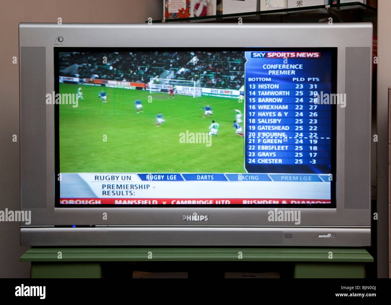 Écran de télévision diffusant les chaînes Sky Sports channel Banque D'Images