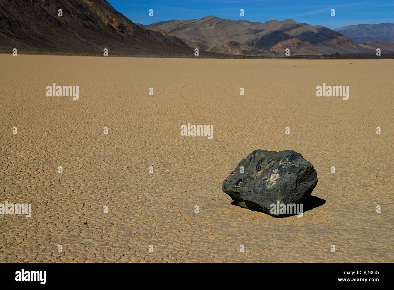 Vue panoramique de Racetrack Playa in Death Valley, California State Banque D'Images