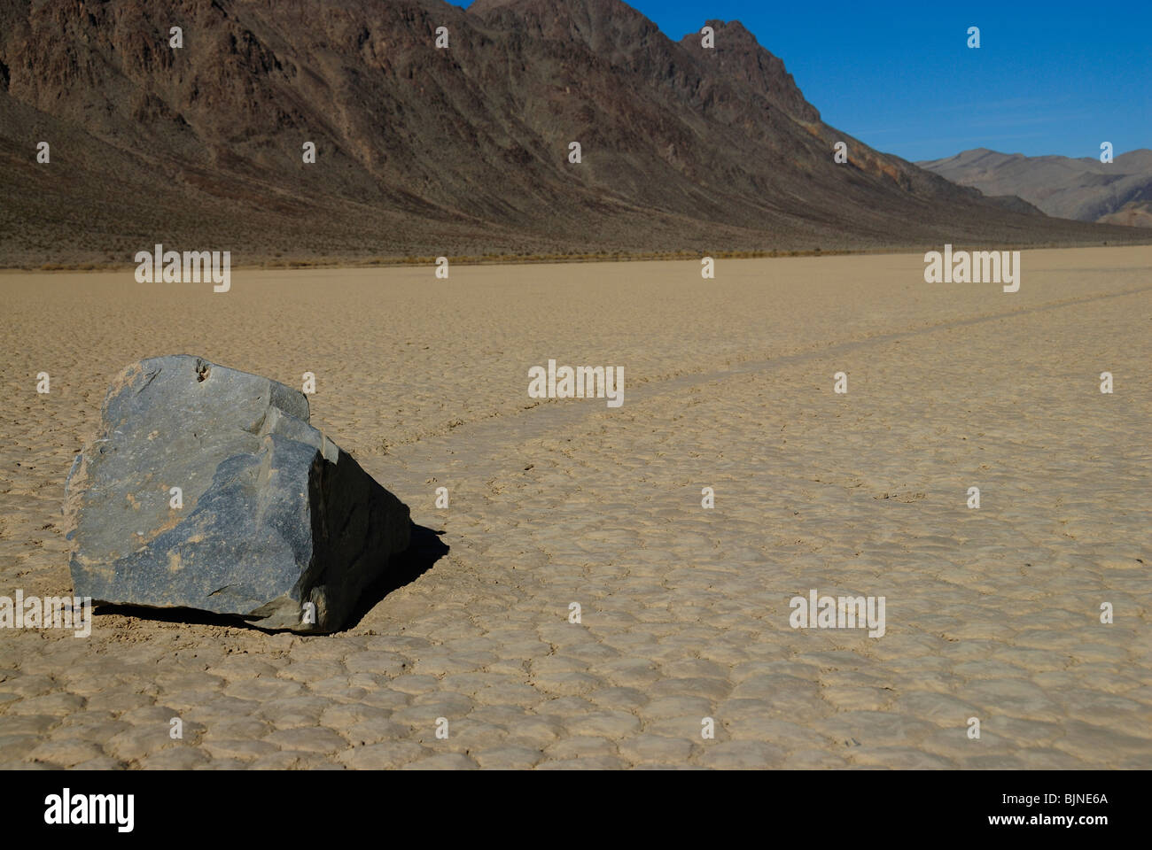 Vue panoramique de Racetrack Playa in Death Valley, California State Banque D'Images