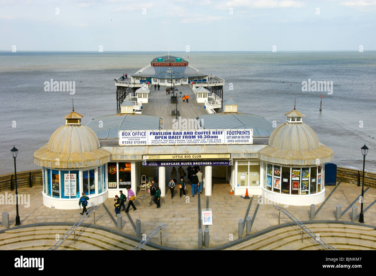 Jetée de Cromer et plage, Norfolk Banque D'Images