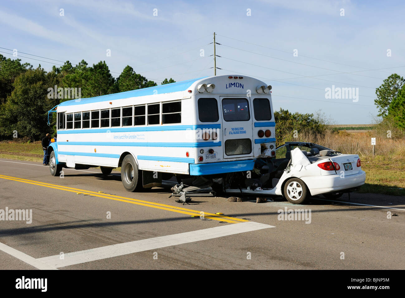 Accident d'automobile mortel résultant en un décès de distraction à l'aide de téléphone cellulaire à l'envoi de sms Banque D'Images