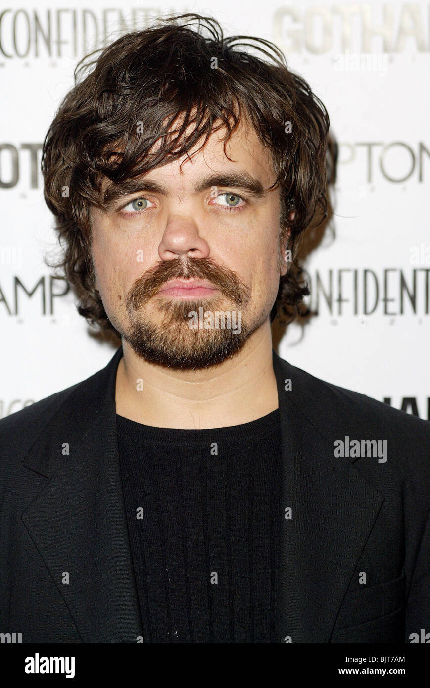 PETER DINKLAGE LA CONFIDENTIAL ET GOTHAM MAGAZINE THE APPRENTICE LOS ANGELES USA 26 Février 2004 Banque D'Images