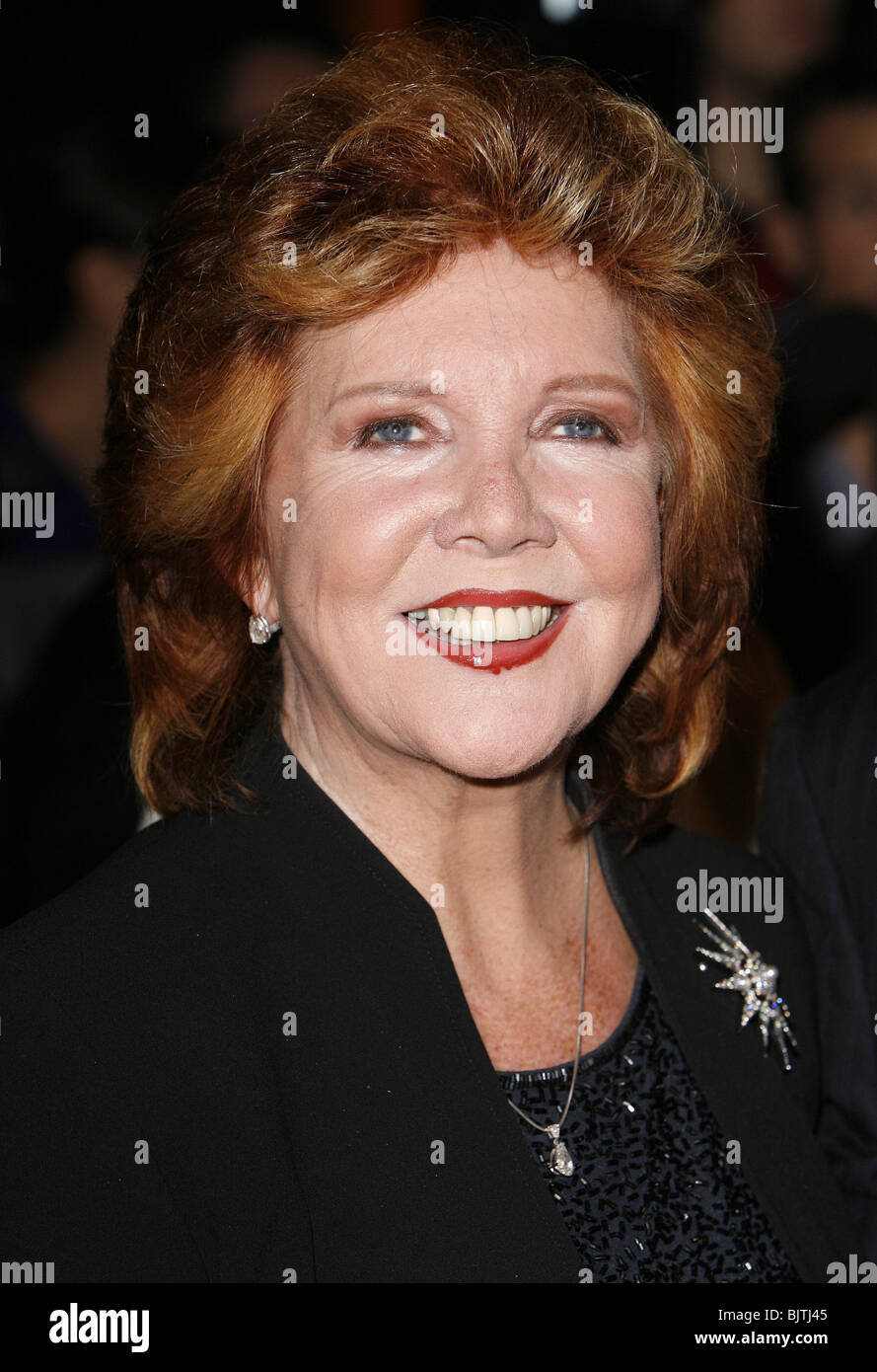 CILLA BLACK UK PREMIERE DE NEW WEST END SHOW SPAMALOT THÉÂTRE PALACE Londres Angleterre 17 octobre 2006 Banque D'Images