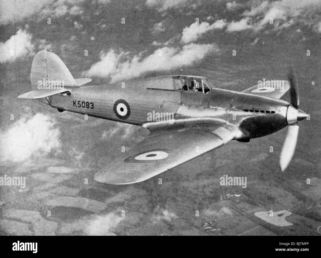 Test de prototype Hawker Hurricane étant piloté par le Flight Lieutenant PWS Bulman, c1935 (1941). Artiste : Inconnu Banque D'Images