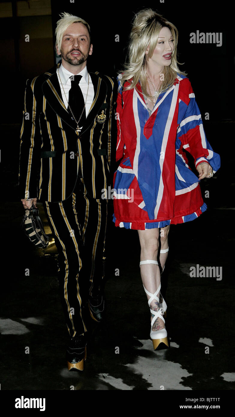 PETE BURNS LE LIVING TV 2007 LANCEMENT DE L'HORAIRE D'ÉTÉ CHAMBRES Z BRICK LANE LONDON ENGLAND 10 Mai 2007 Banque D'Images