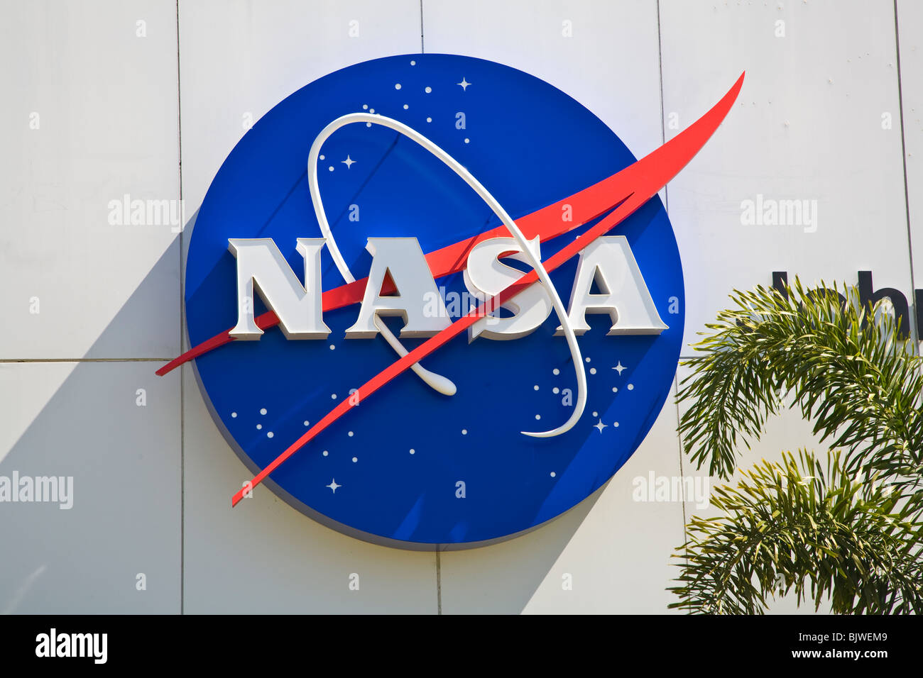 Signe de la NASA au Centre spatial Kennedy en Floride Complexe des visiteurs Banque D'Images