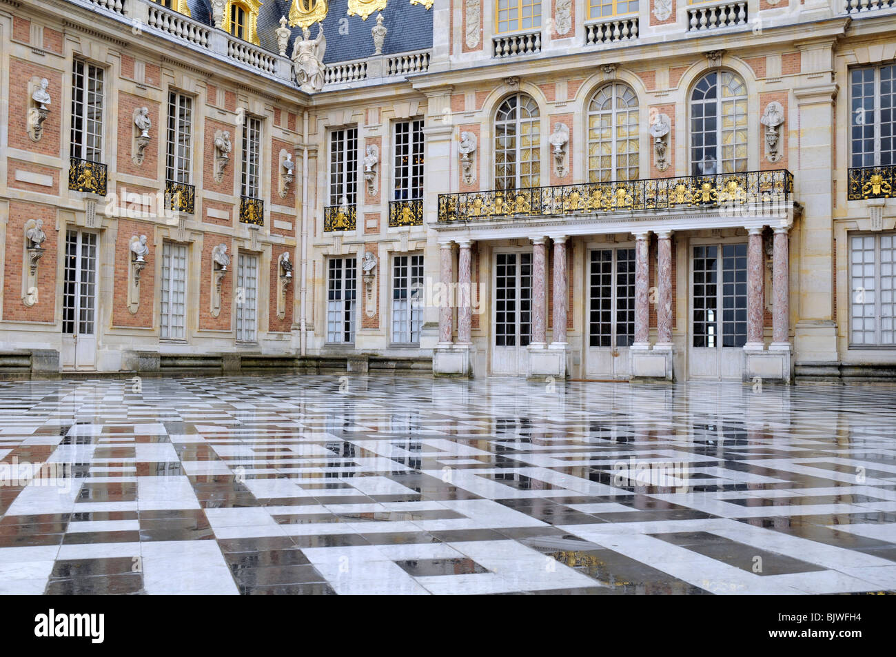 La cour de Marbre, Château de Versailles, Paris, France. Banque D'Images