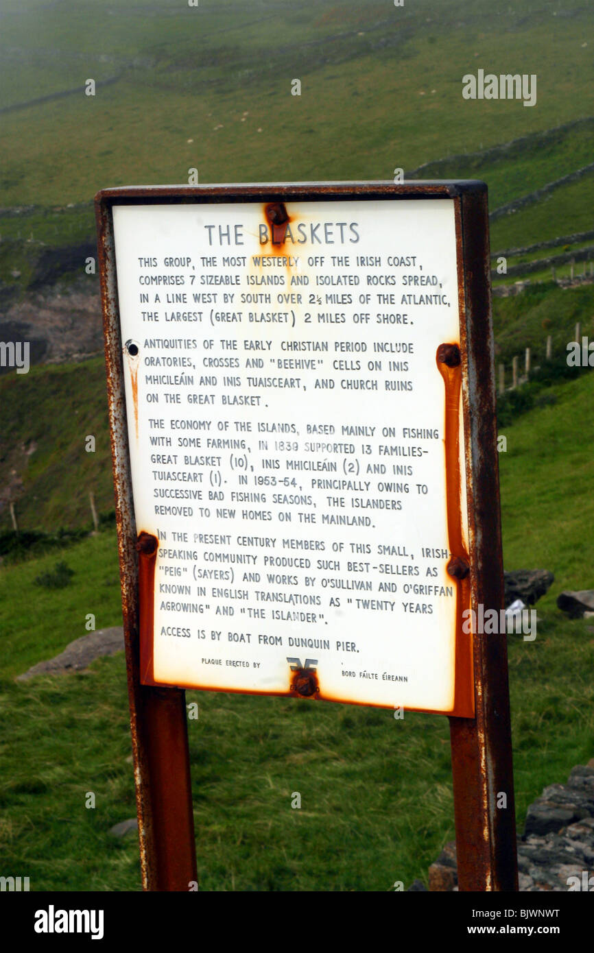 L'île blaskets signe sur la côte de Kerry Irlande Banque D'Images