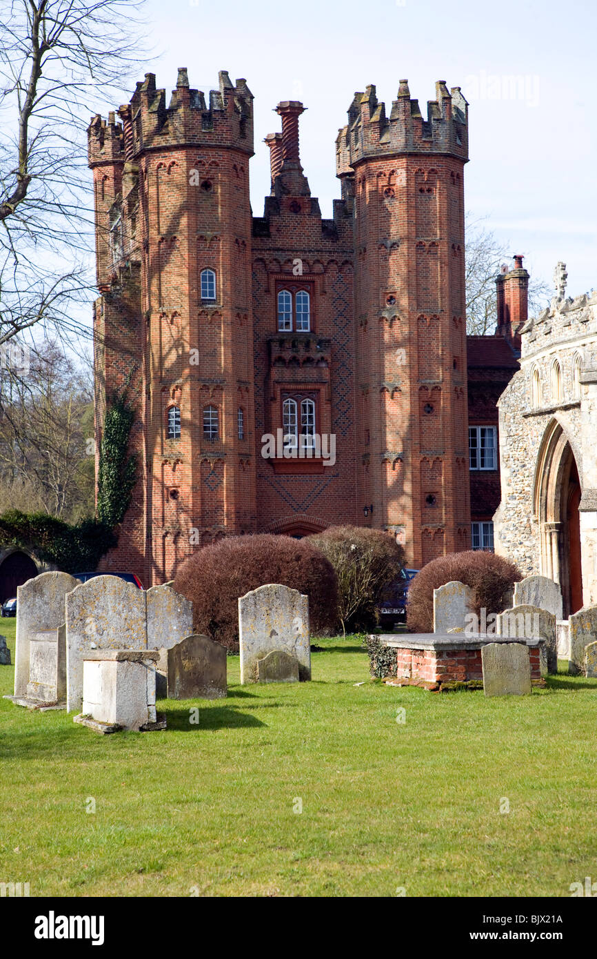 La tour du doyenné, Hadleigh, Suffolk à l'origine, la porterie maintenant tout ce qui reste d'un palais construit par Pykenham archidiacre en 1495. Banque D'Images