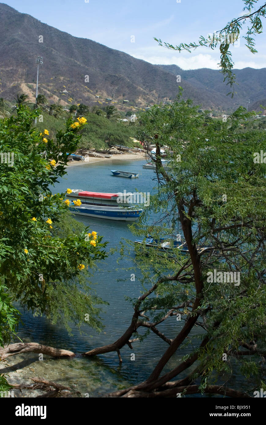 Le village de pêcheurs de Taganga, le long de la côte des Caraïbes, la Colombie. Banque D'Images