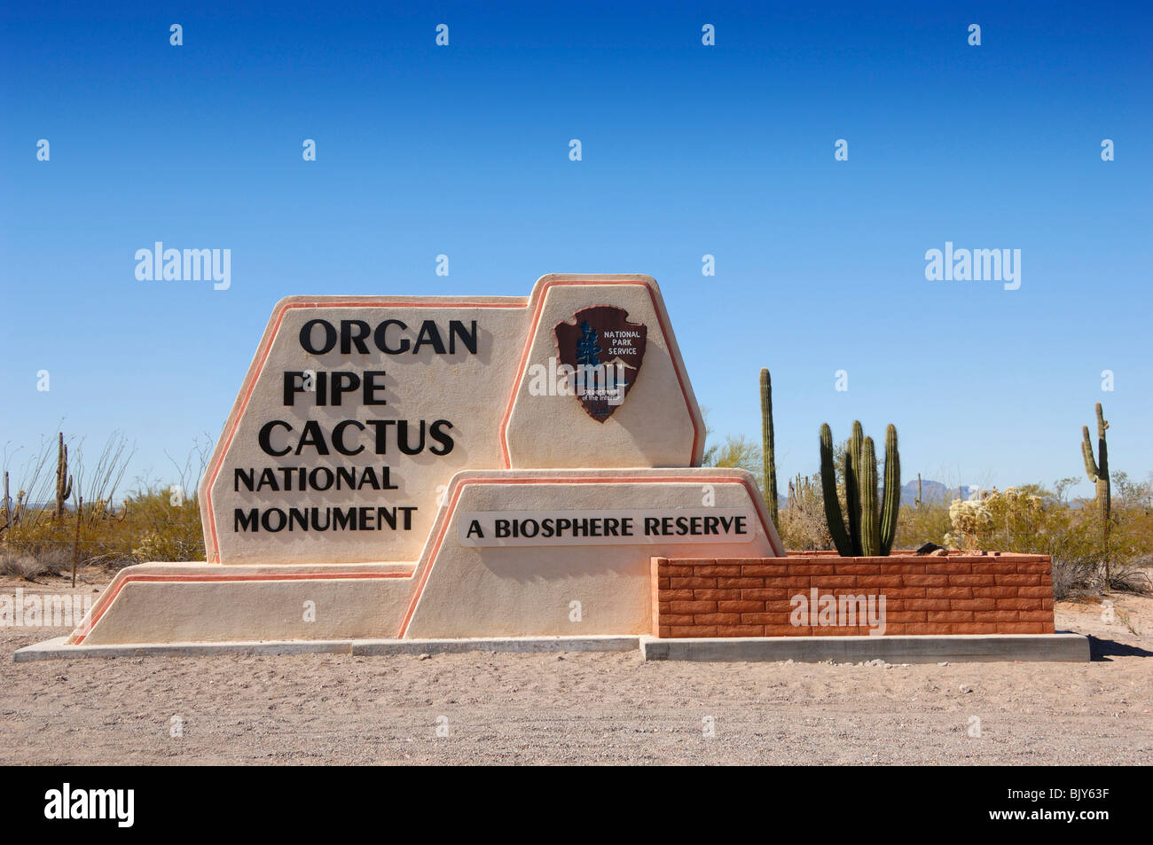 Panneau à l'entrée de tuyau d'Orgue Cactus National Monument, près de Yuma, Arizona, États-Unis d'Amérique Banque D'Images