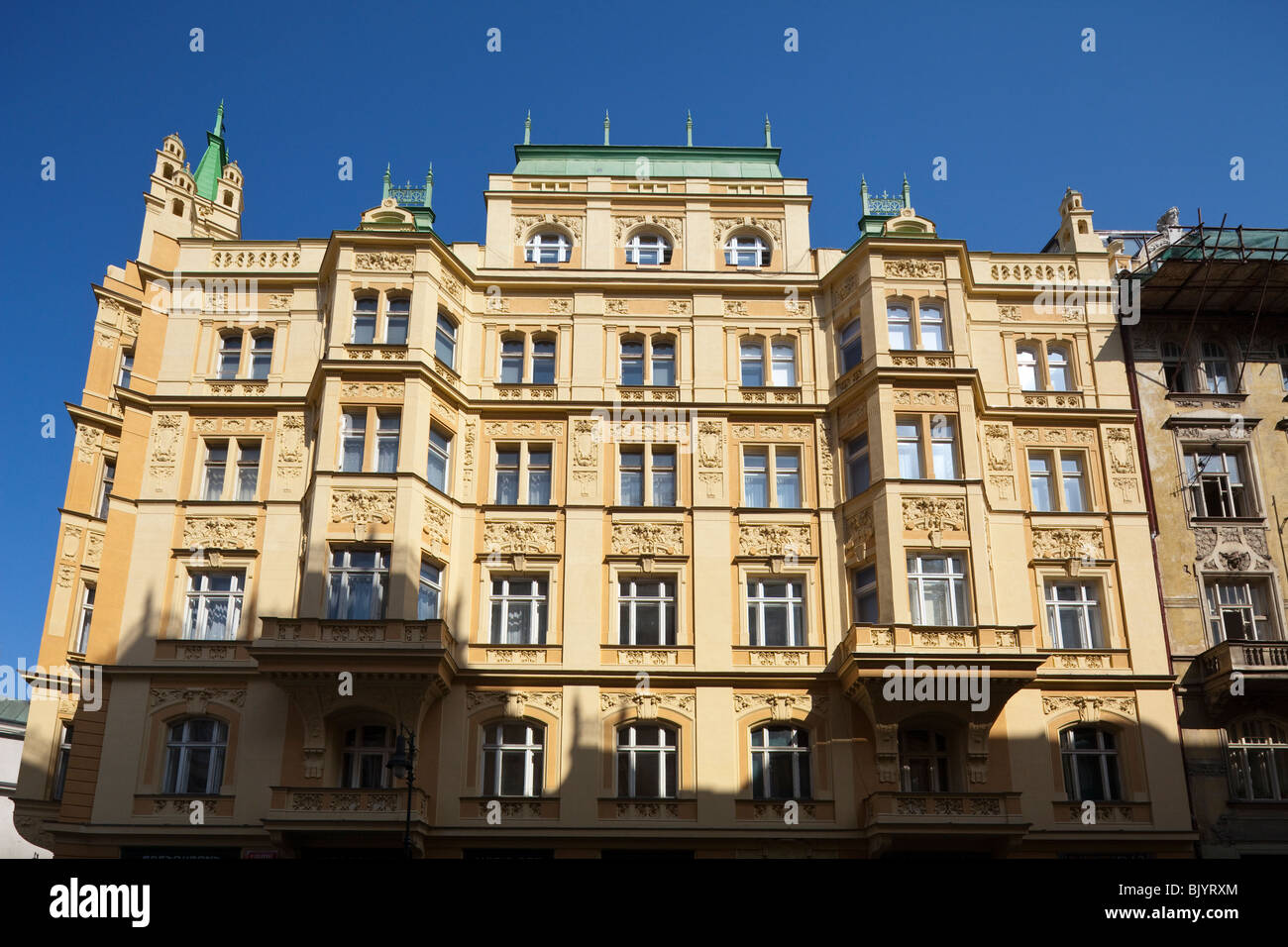 Au début du 20e siècle majestueux immeuble art nouveau, Prague, République Tchèque Banque D'Images
