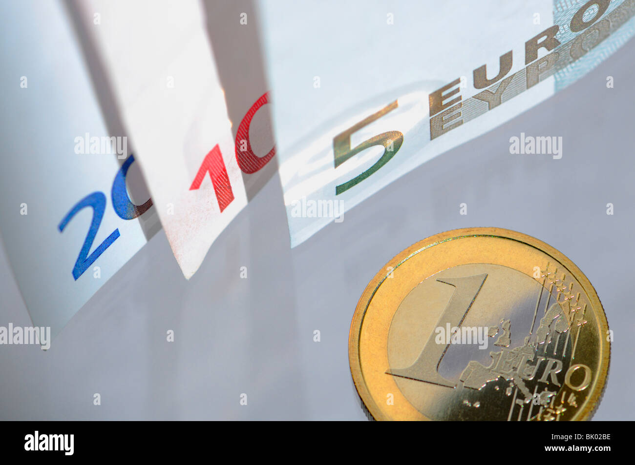 5, 10 et 20 Euro note avec 1 Euro coin Banque D'Images