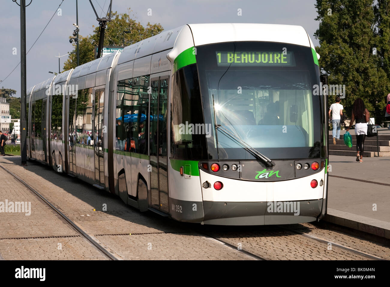 Tramway Incentro dans le centre de Nantes, France Banque D'Images