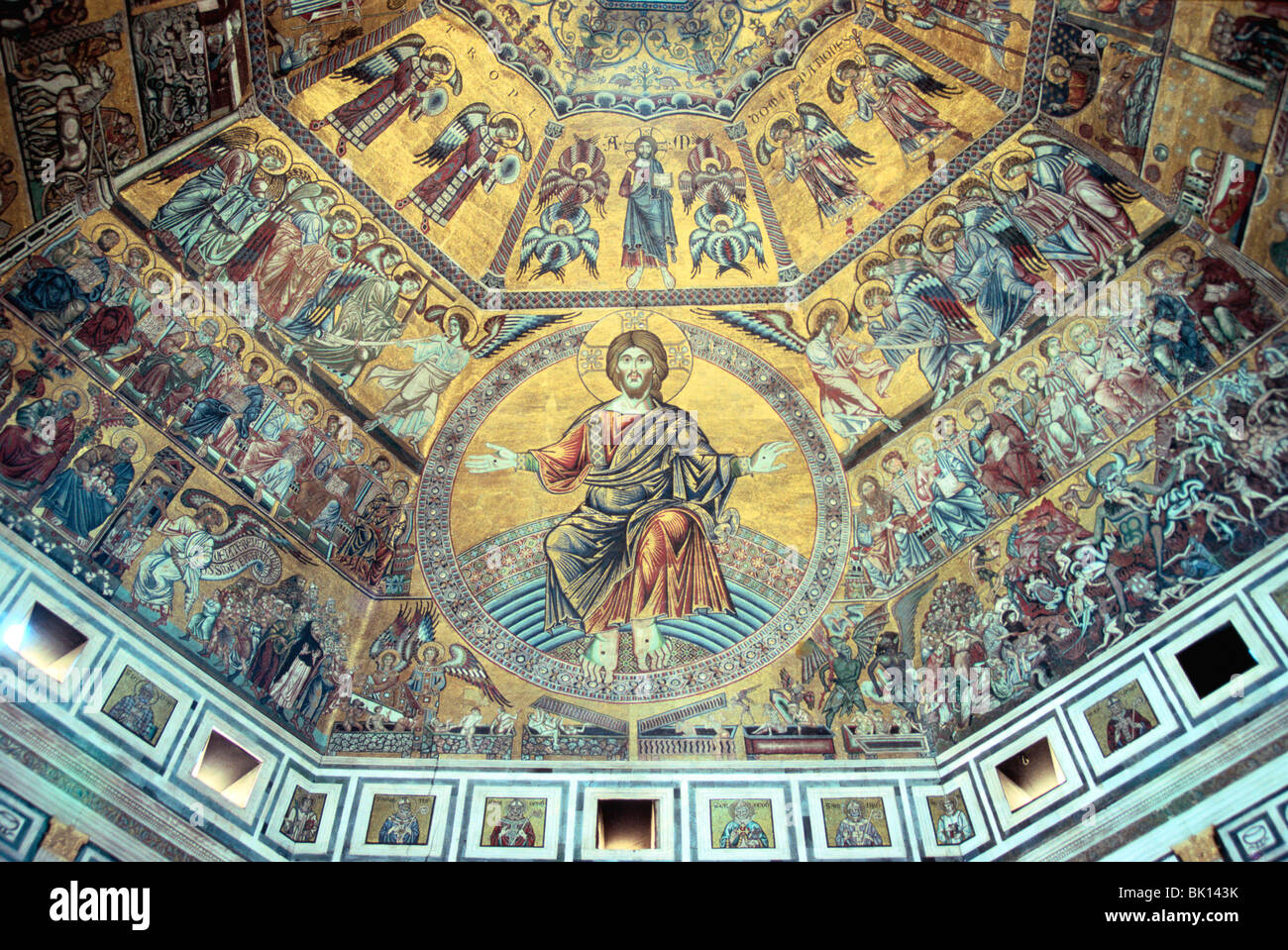 Plafond en mosaïque, baptistère de Saint Jean, Florence, Italie Banque D'Images