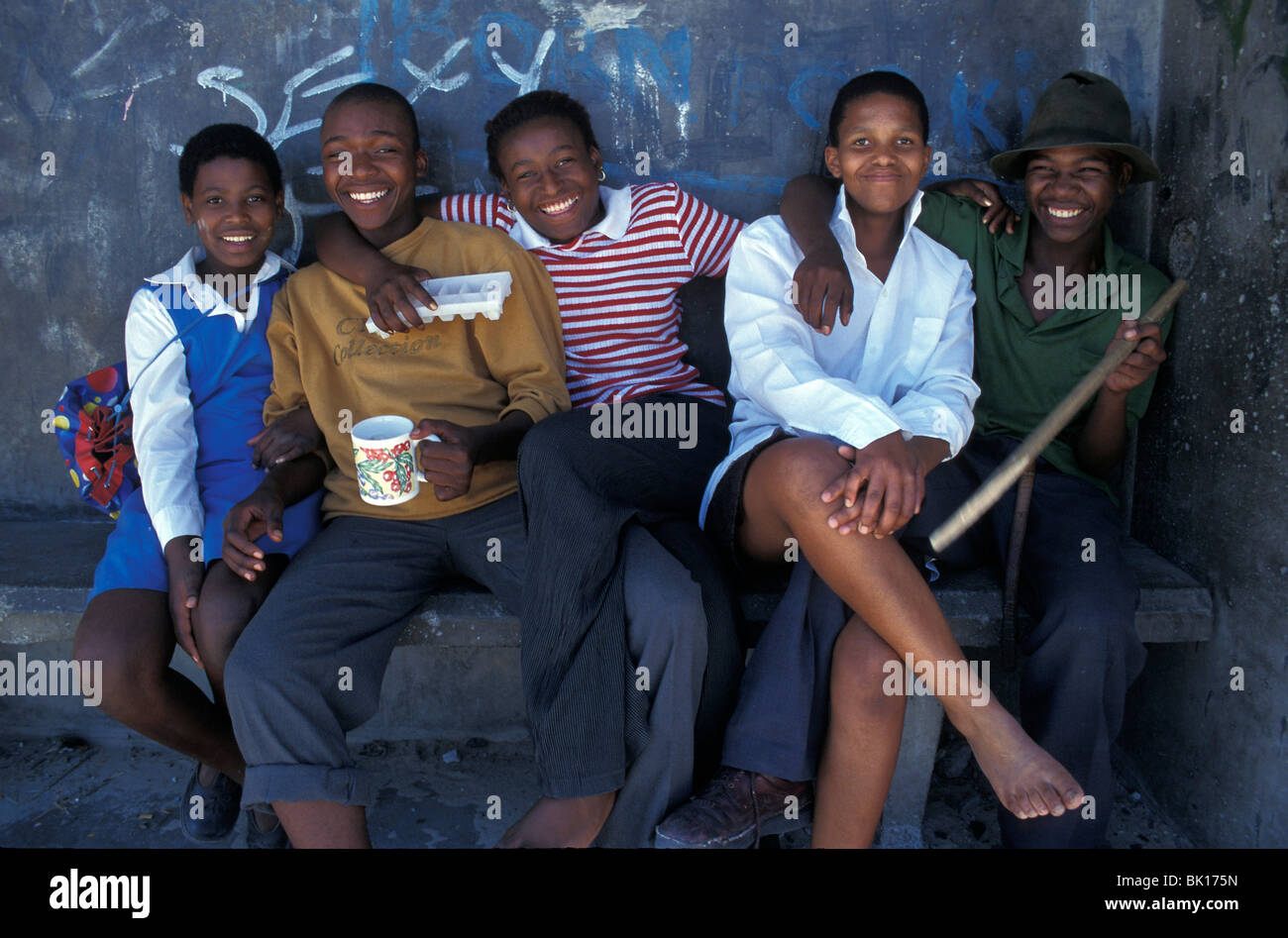 L'Afrique du Sud, Cape Town, groupe d'adolescents dans les cantons Banque D'Images