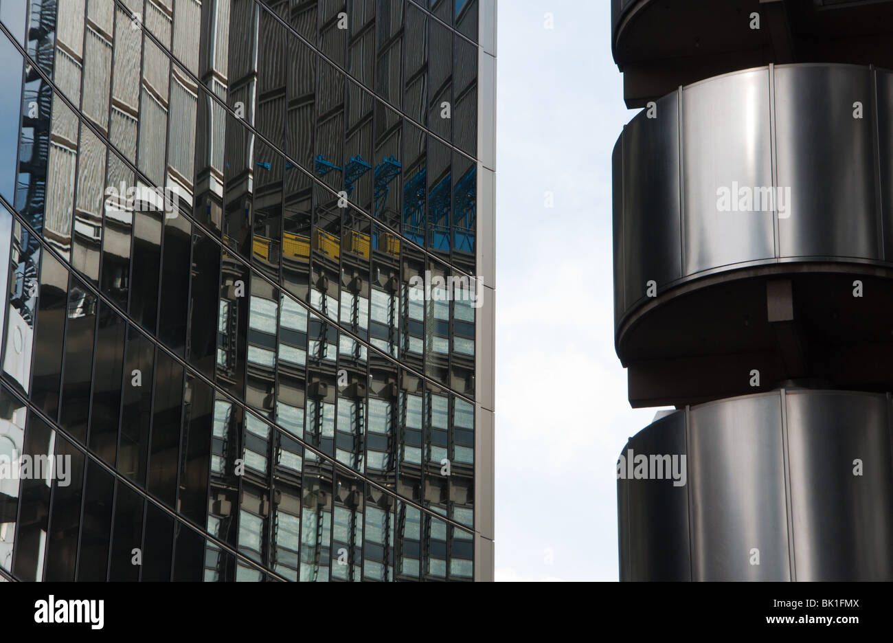 La Lloyds of London et Willis résumé, dans le quartier financier.L'Angleterre. Banque D'Images