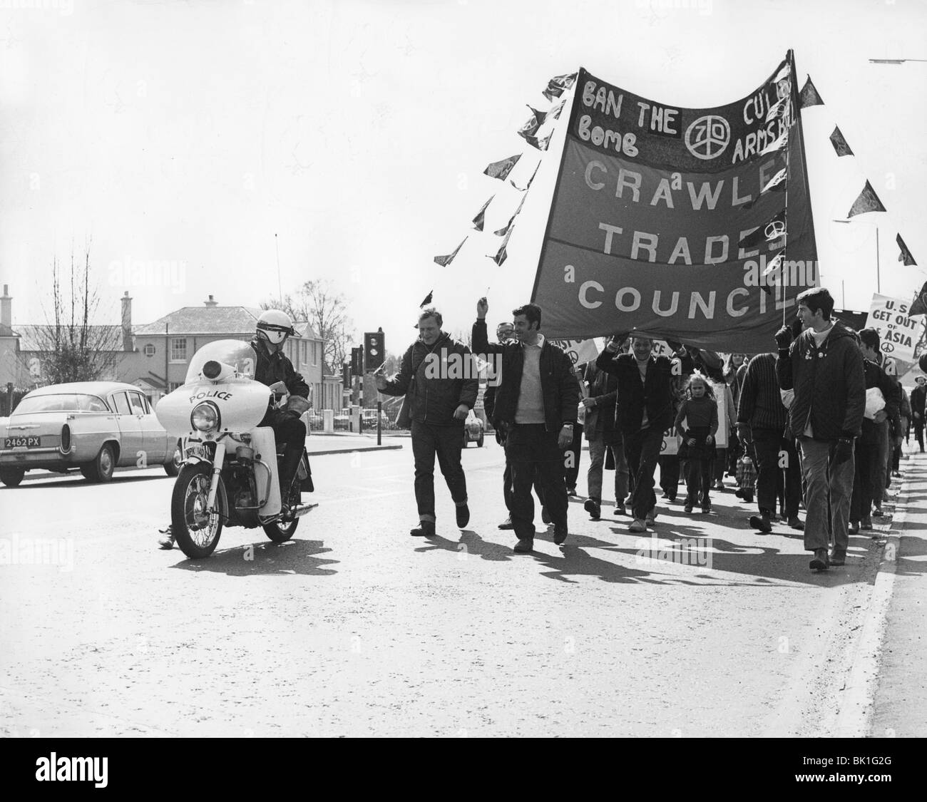 Démonstration de la CND, Horley, Surrey, c1969. Banque D'Images