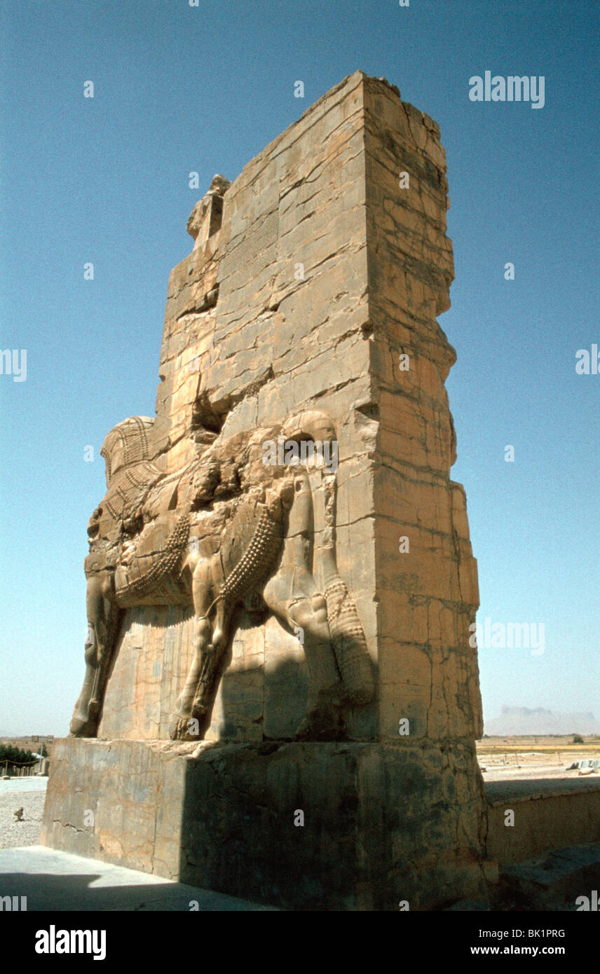 Vue arrière de la porte de toutes les nations, Persepolis, Iran Banque D'Images