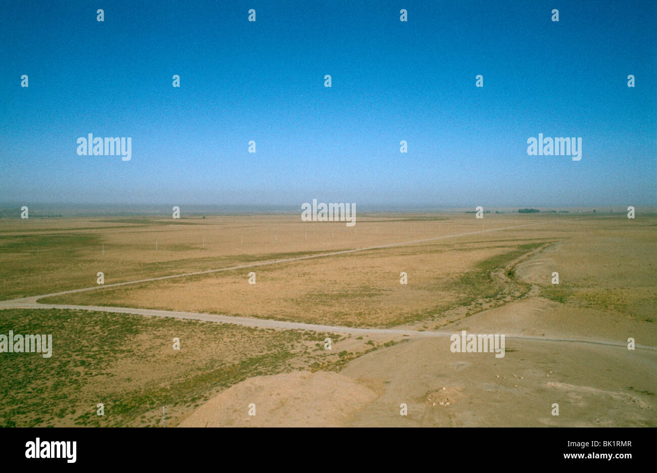 Vue depuis la ziggourat de Calach (Nimrud), l'Iraq, 1977. Banque D'Images