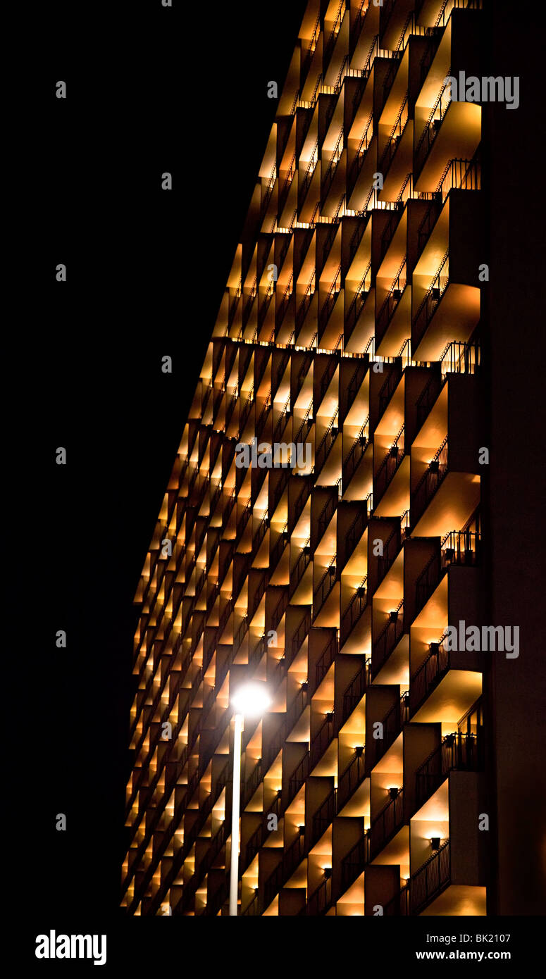 Hôtel avec l'éclairage de nuit San Antonio Texas USA Banque D'Images