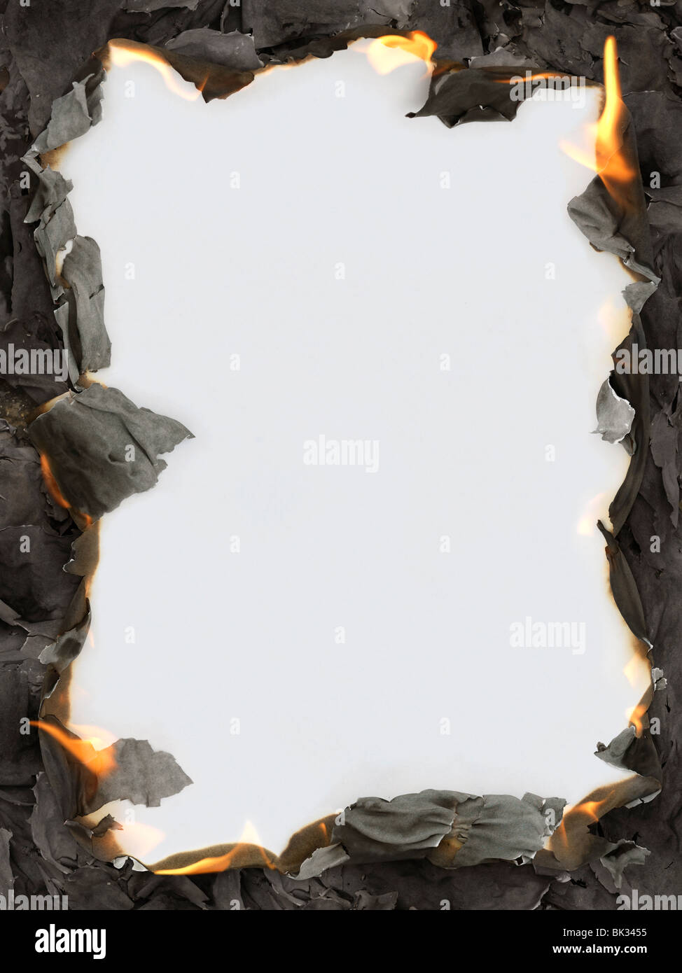 Papier gravure fond blanc vide cendres révélant un cadre décisionnel Banque D'Images