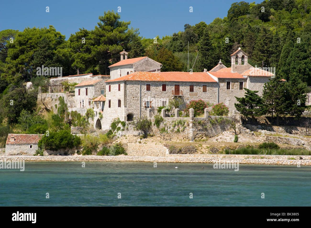 Le monastère franciscain de Sainte-euphémie construit en 1446 près de la ville de Rab, l'île de Rab, région de Kvarner, Croatie, Europe Banque D'Images