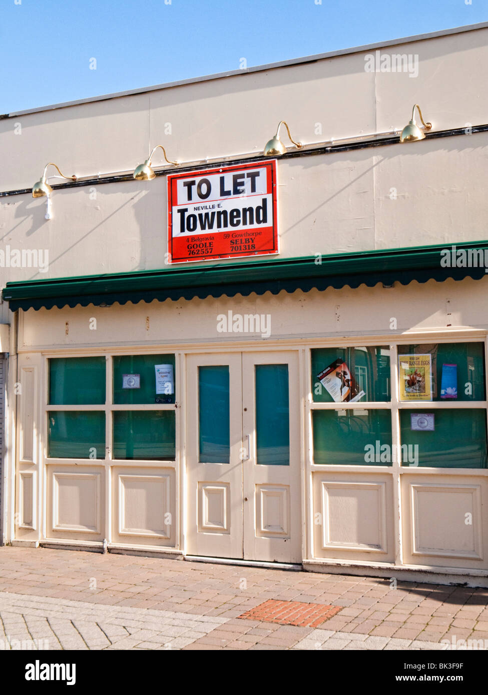 Boutique de laisser vacant vide en Angleterre, Royaume-Uni Banque D'Images