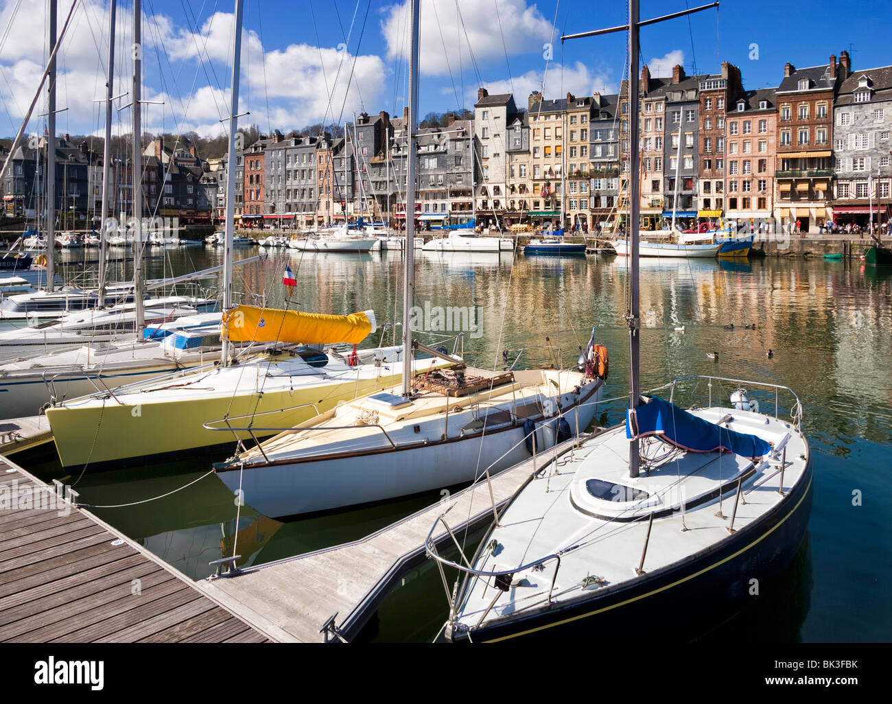 Le port de Honfleur, Normandie, France, Europe Banque D'Images