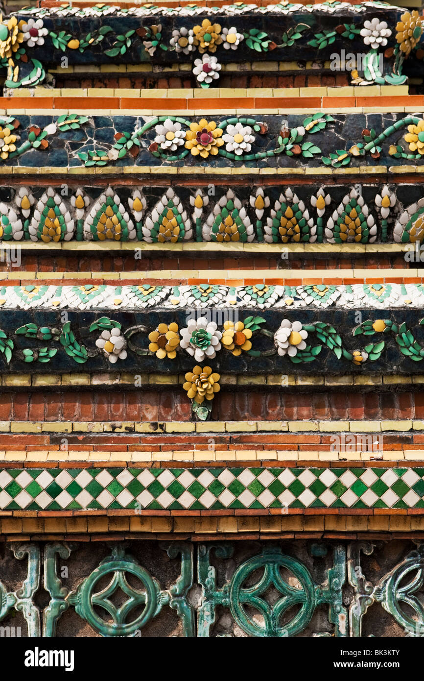 Détail de la décoration temple Wat Pho, près de la Grand Place, Bangkok, Thaïlande. Banque D'Images