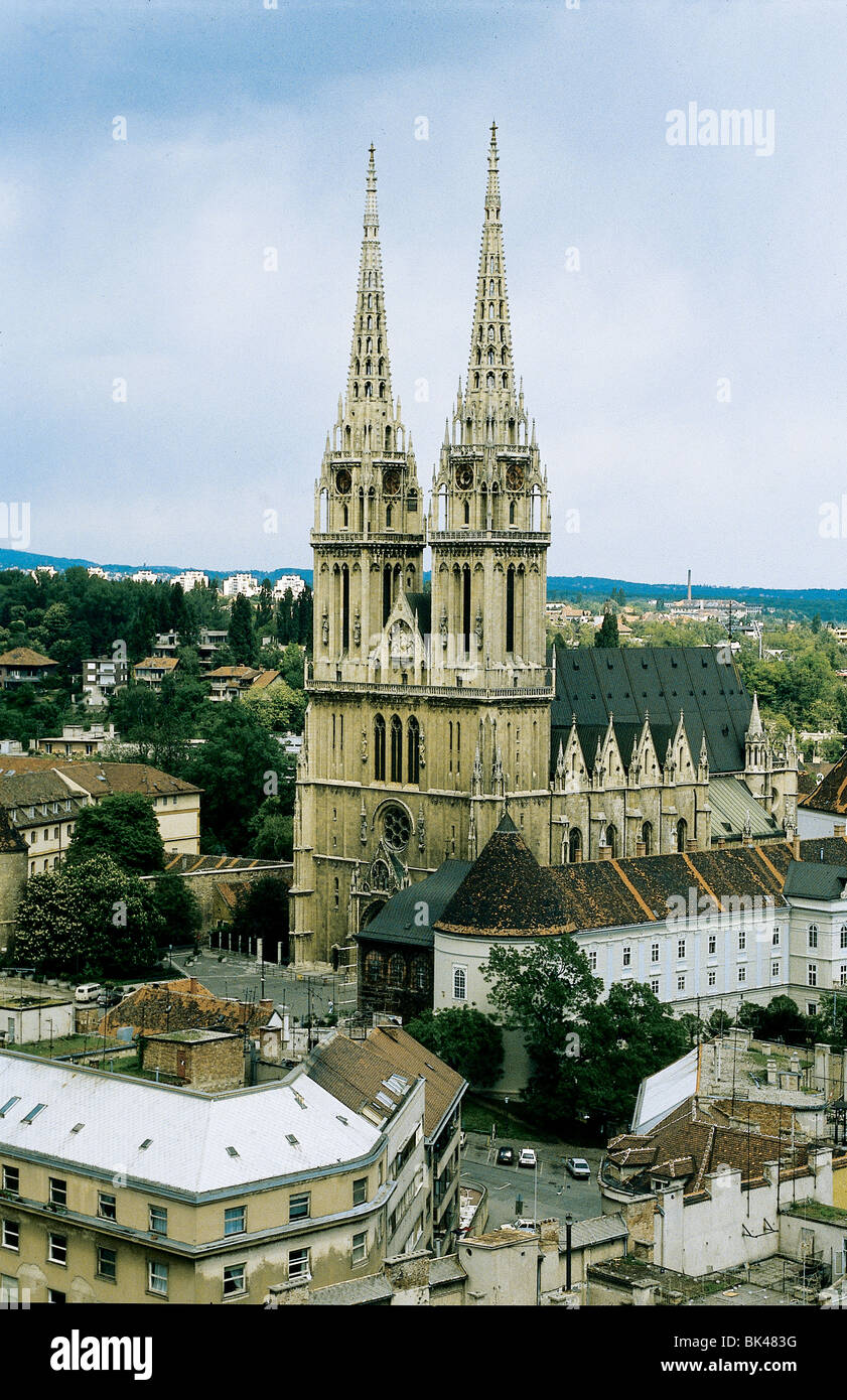 Cathédrale de l'Assomption de la Vierge Marie et St Stephen Zagreb Croatie une cathédrale gothique qui a été endommagé et reconstruit au fil des ans Banque D'Images