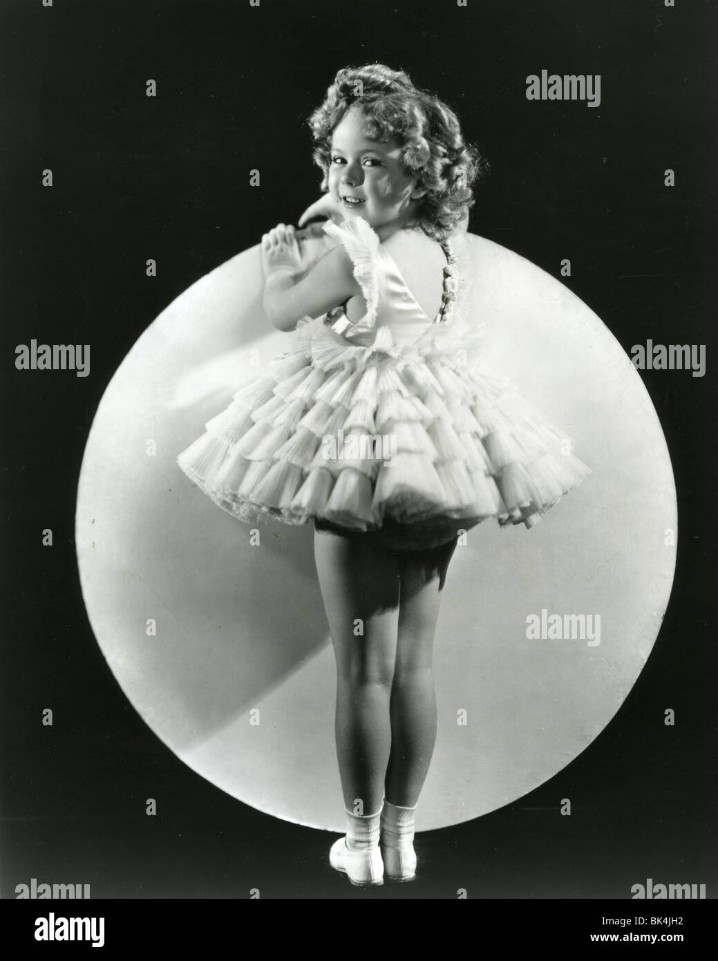 SHIRLEY TEMPLE - Actrice américaine en 1934 l'année de son premier rôle de vedette dans le film Fox Baby Take A Bow Banque D'Images