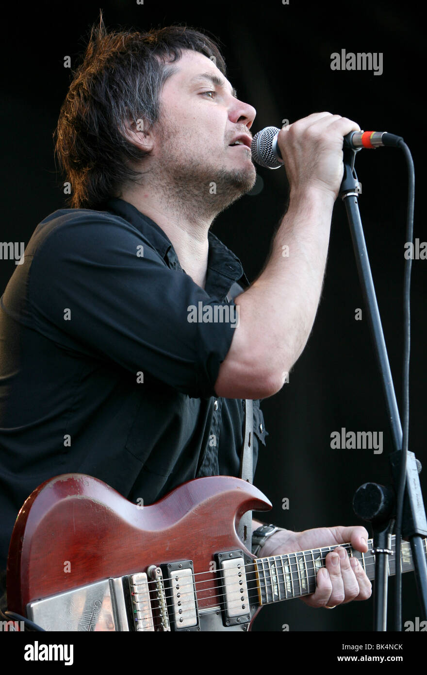 Jeff Tweedy de Wilco exécute pendant un concert. Banque D'Images