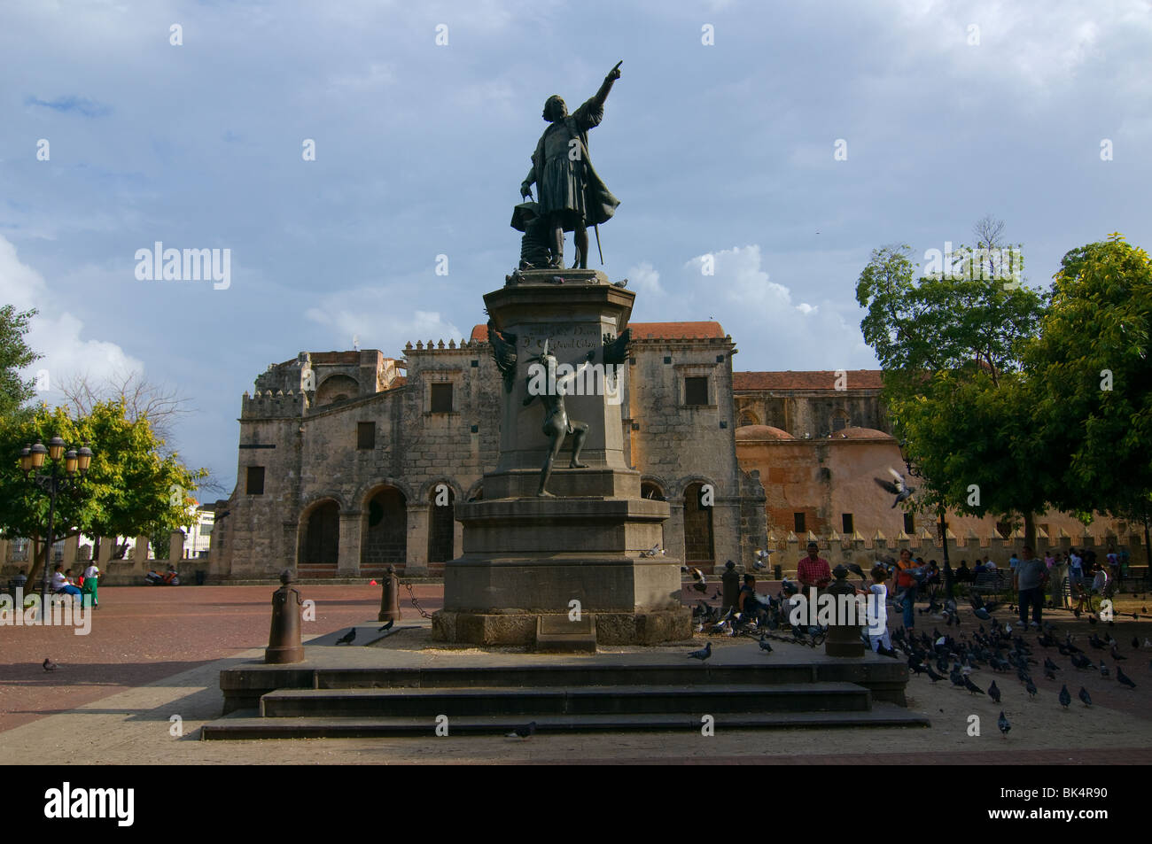 Statue de Christophe Colomb à Colombus Park dans le quartier Zona Colonial, Santo Domingo République Dominicaine Banque D'Images