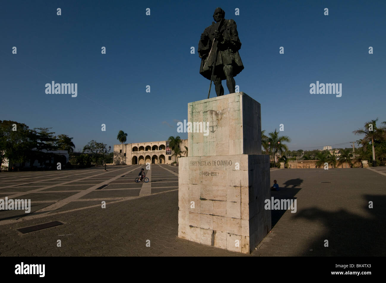 Statue de Nicolas de Ovando, Plaza Espana dans la Zona Colonial district dans Santo Domingo République Dominicaine Banque D'Images