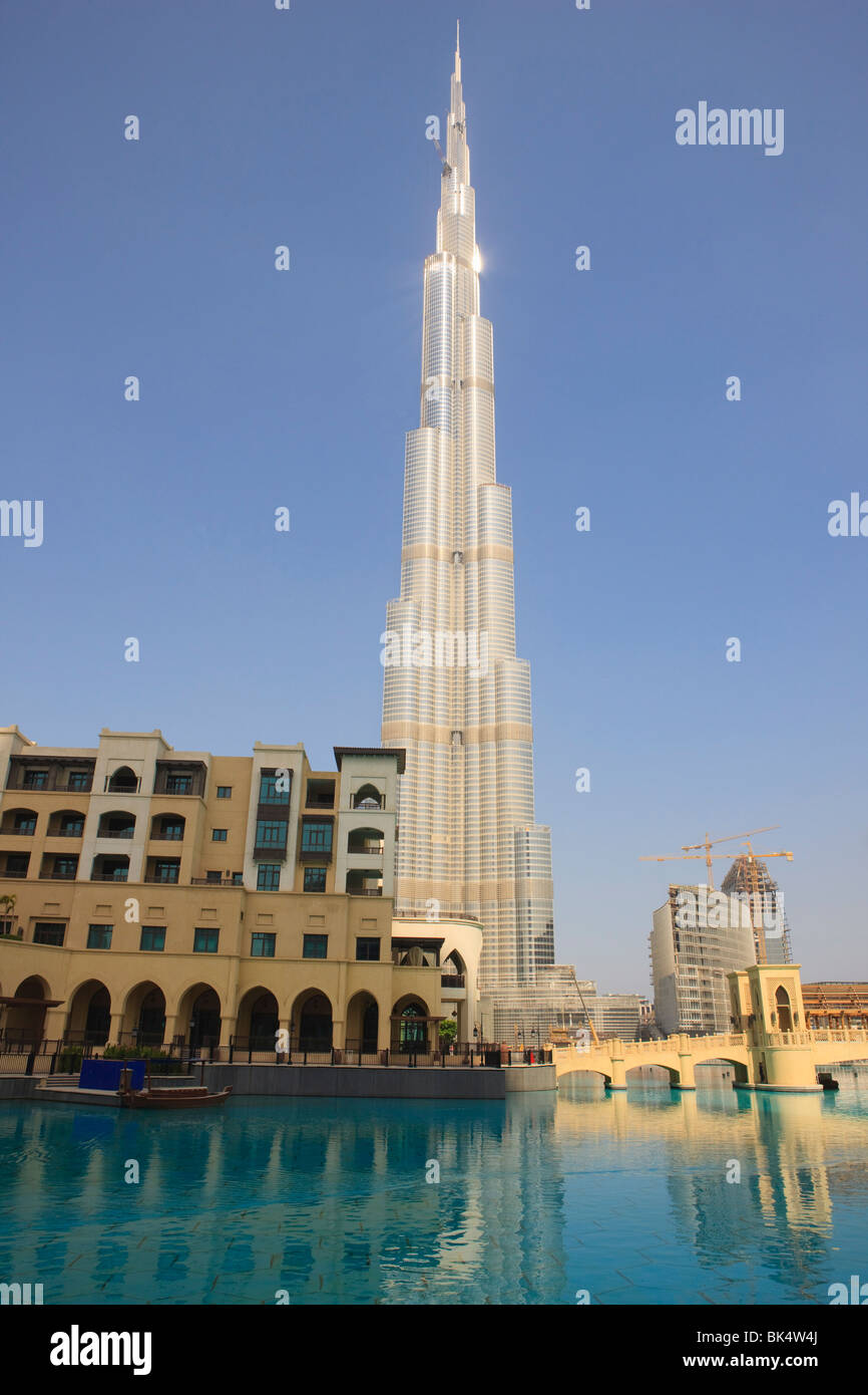 Burj Khalifa, la tour la plus haute du monde à 818m, le centre-ville de Burj Dubai, Dubaï, Émirats Arabes Unis Banque D'Images