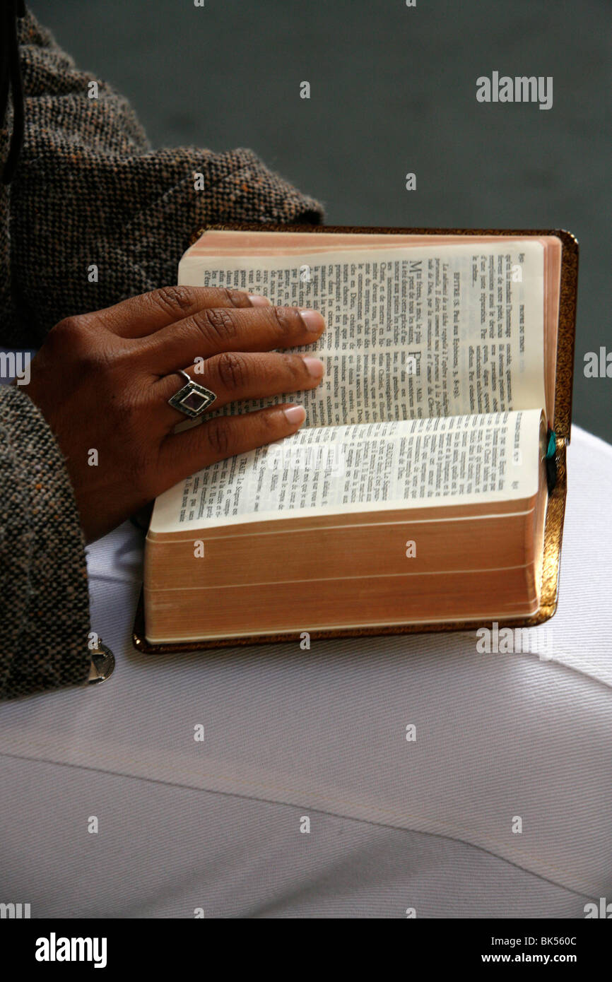 La lecture de la Bible, Fontainebleau, Seine-et-Marne, France, Europe Banque D'Images
