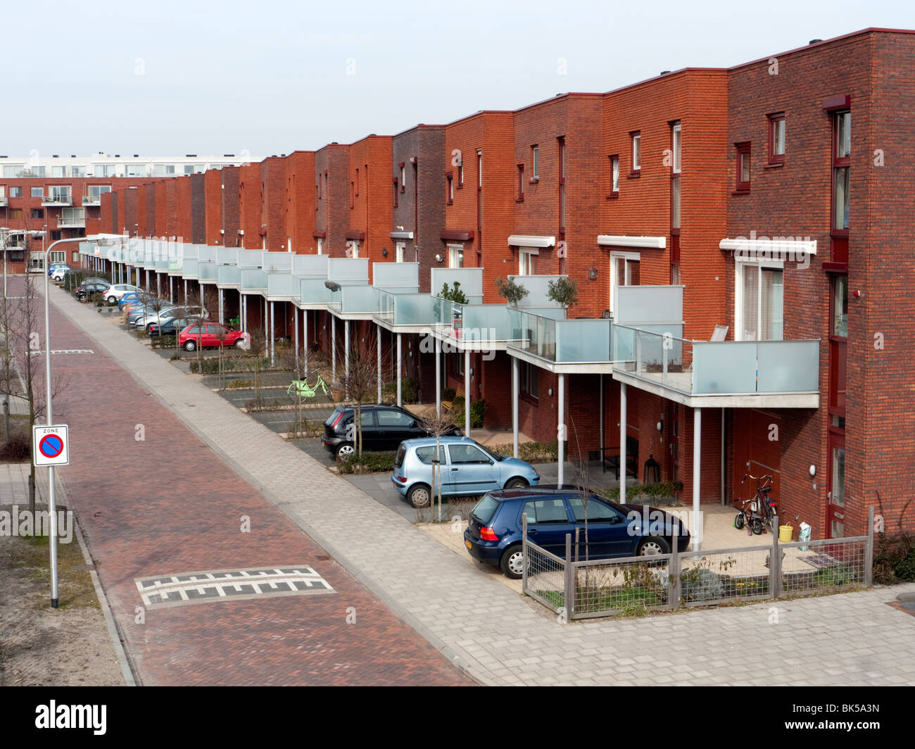Logement résidentiel moderne dans la ville de Leiden aux Pays-Bas Banque D'Images