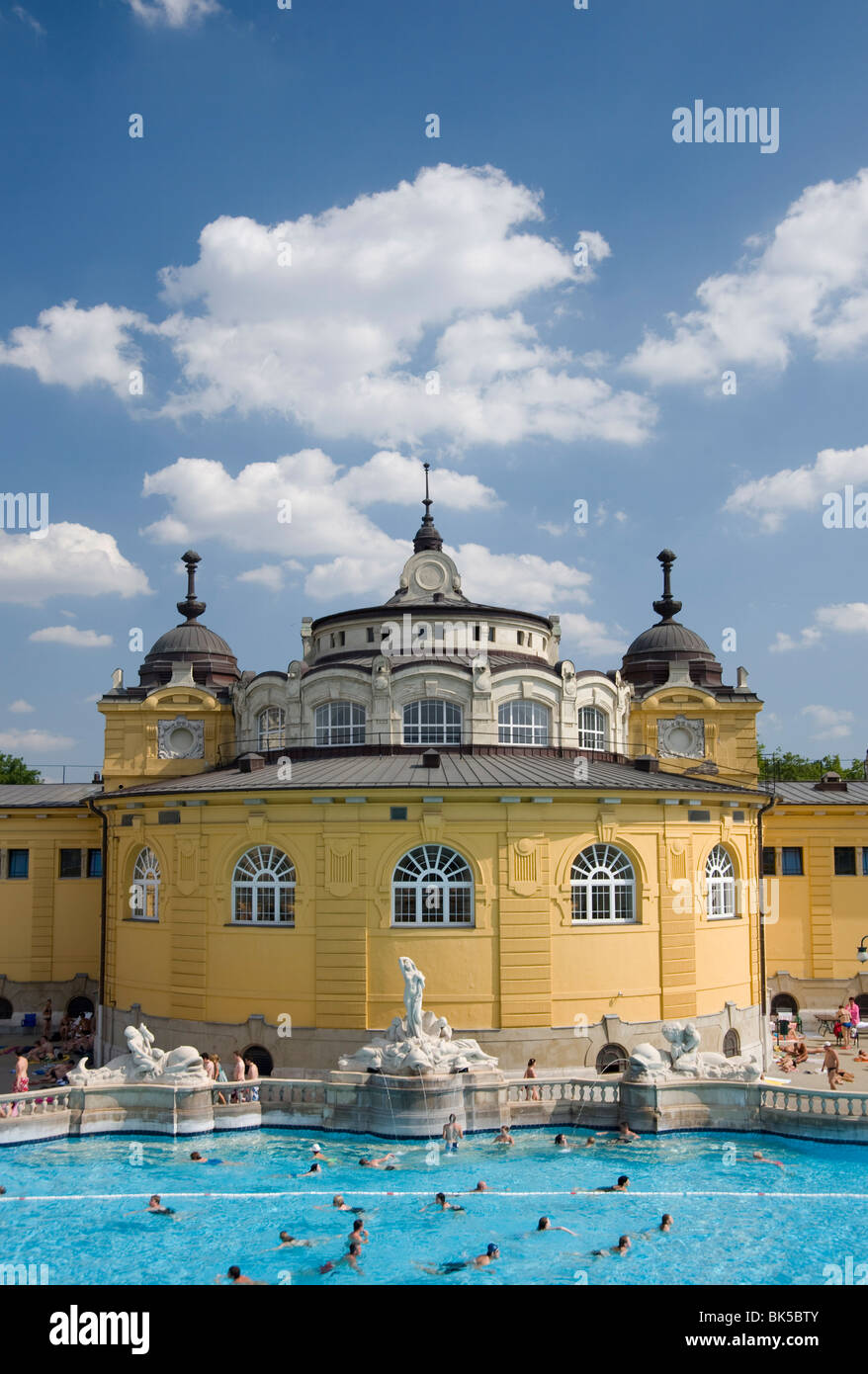 Les bains de Szechenyi, Budapest, Hongrie, Europe Banque D'Images