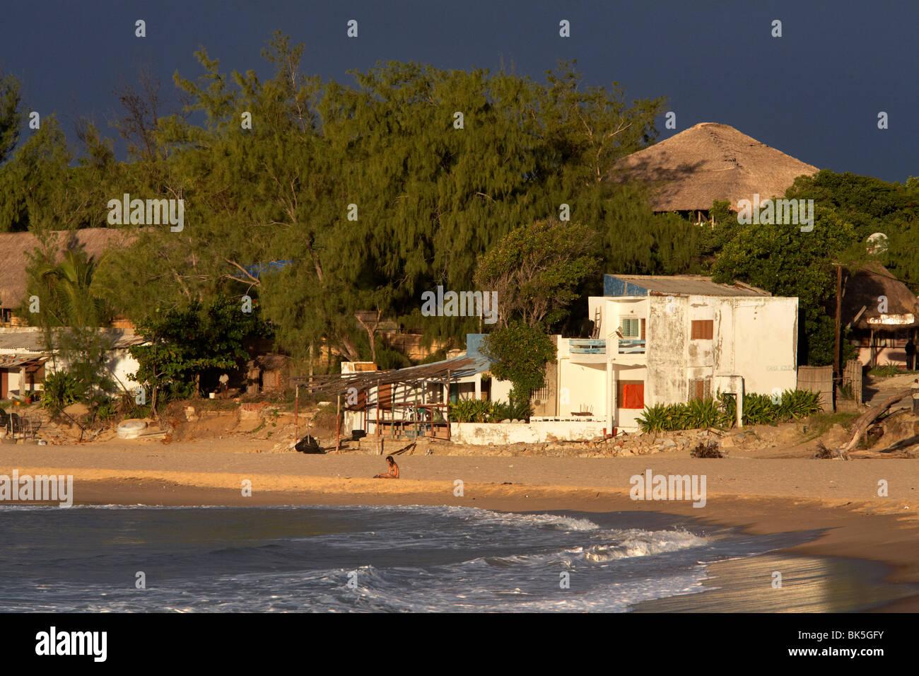 La plage de tofo sur l'Océan Indien, Mozambique, Afrique du Sud Banque D'Images