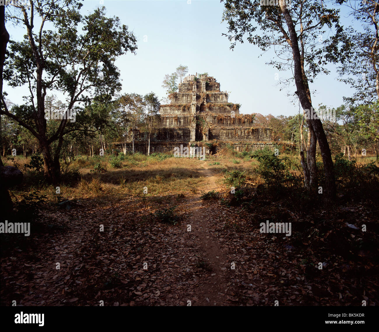 Prasathom Prang, datant du 10ème siècle, Koh Ker, Cambodge, Indochine, Asie du Sud, Asie Banque D'Images